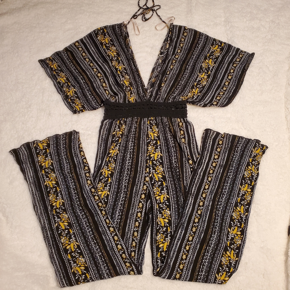 FLOWY JUMPSUIT